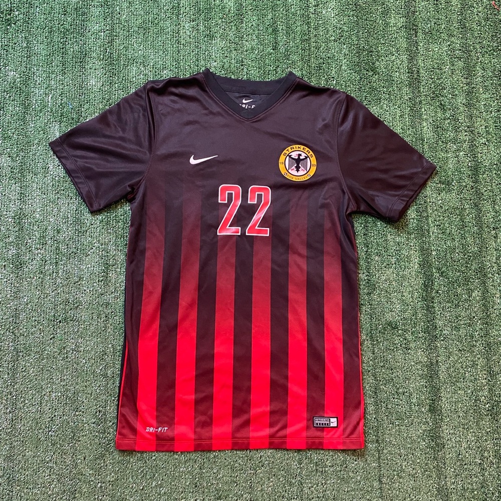 Black & Red Soccer Club Fox Valley Strikers  Nike Size Small